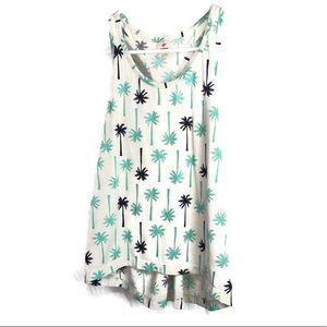 Tucker and Tate girls L high low twisty racerback